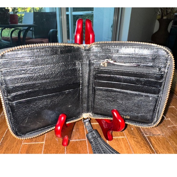 Kate Spade vintage Black Pebbled Leather Zip Arnd Tassel Wallet Polka Dot Lining - Picture 5 of 10